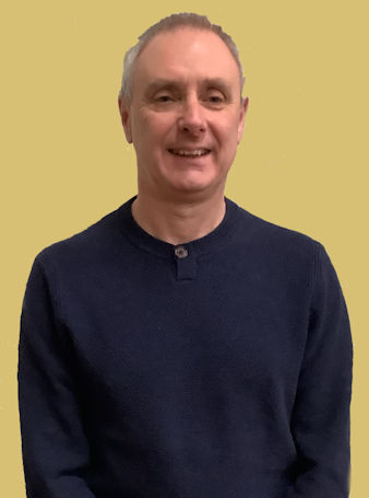 Smyth_Chris.jpg (12100 bytes)